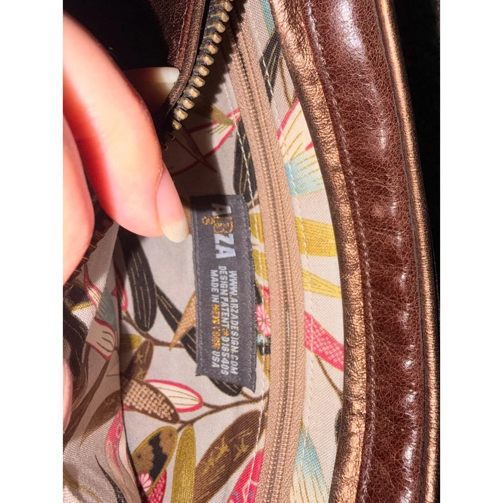 Arza Leather Handbag‎ Unique Handle Brown Zipper Pocket